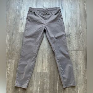 Prana women’s Pants size 14 Short inseam 28inch